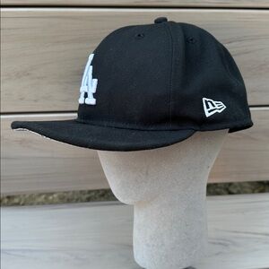 Men's Los Angeles Dodgers New Era Black 59FIFTY Fitted Hat 7 3/4